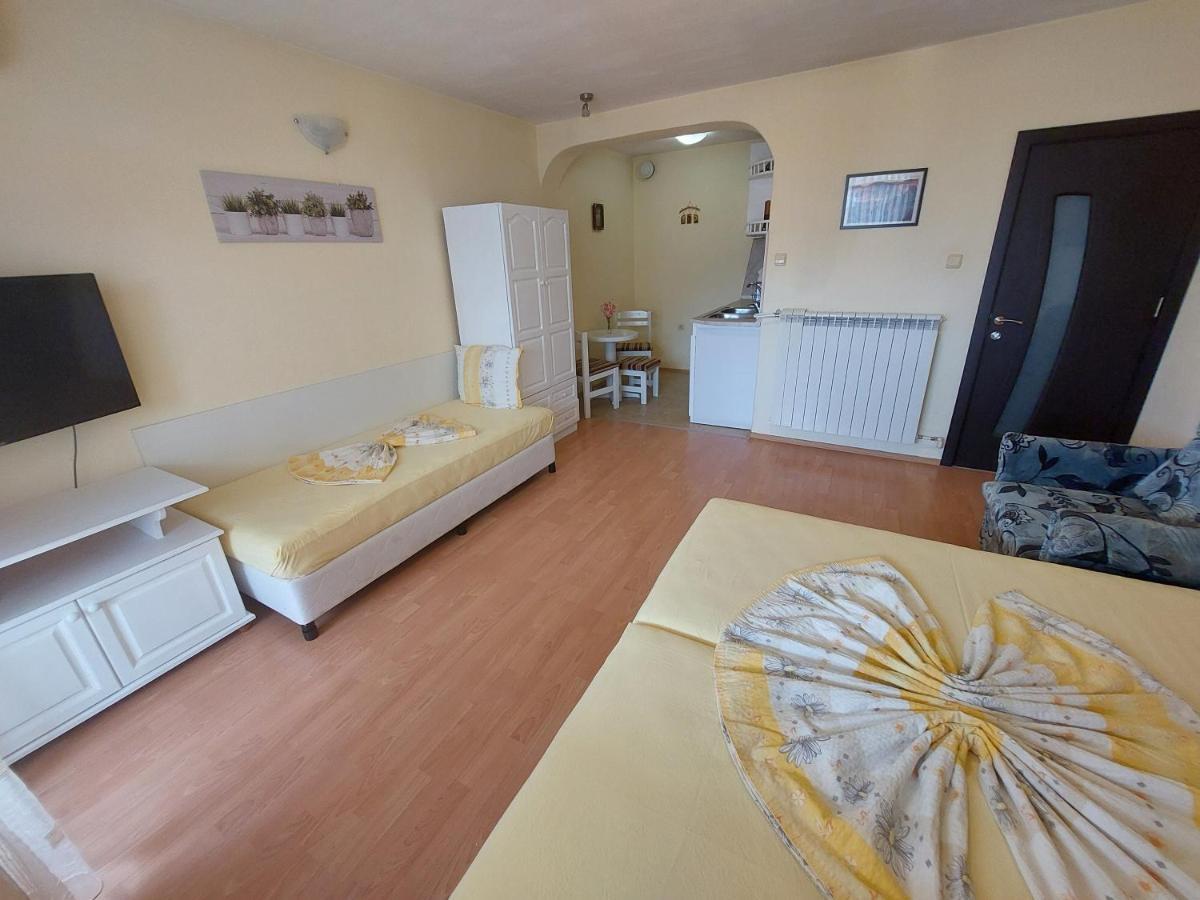 Primorski Briz Guest House Primorszko Kültér fotó